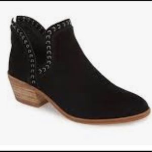 Vince Camuto • 7.5 • suede black Leather • Exposed Ankle Booties •western